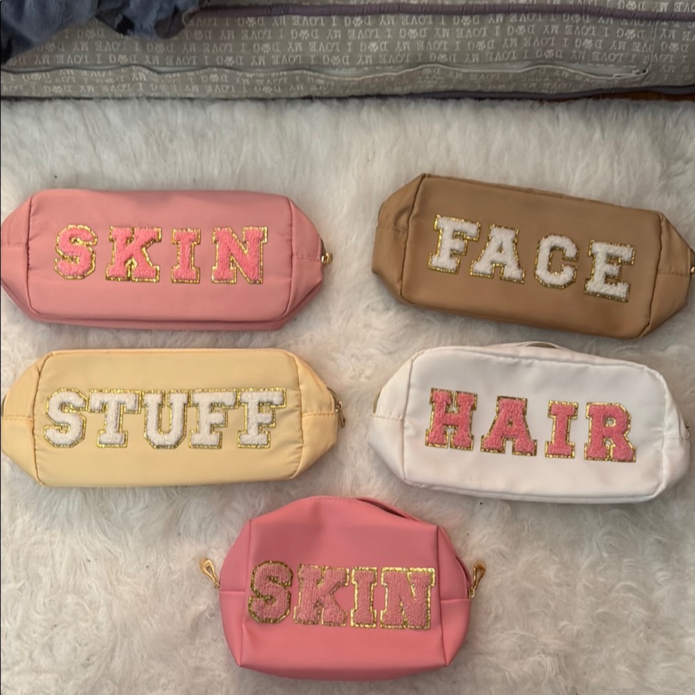 Cosmetic bag set